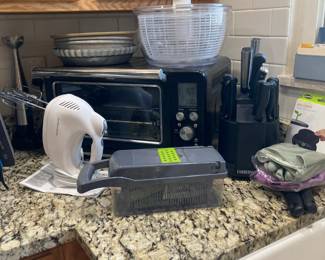 Farberware knife set, Grater, salad spinner