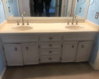 Double sink vanity all inclusive