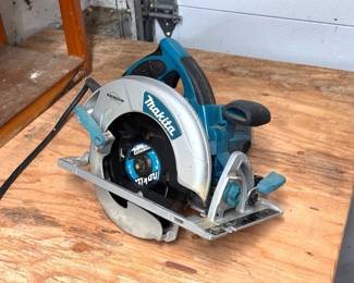Makita 7-1/4” Magnesium Circular Saw
