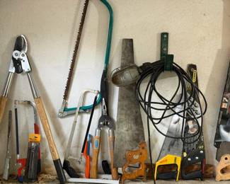 Tools & Gardening Lot
