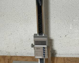 iGaging digital height gauge with a magnetic base

