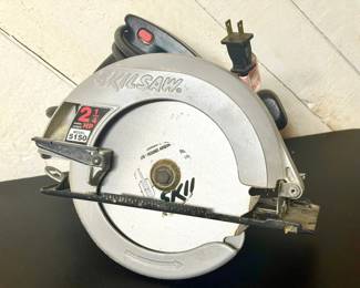 Skilsaw 5150 7 1/4 Inch Circular Saw
