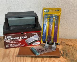 Sharpening Lot
Includes:
Honing guide
Diamond