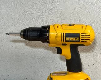 DeWalt DC970 18V 1/2-inch cordless drill/drive
