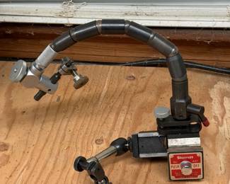 657TW FLEX-O-POST INDICATOR HOLDER - MAGNETIC BASE
