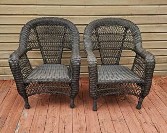 Wicker/resin patio chairs