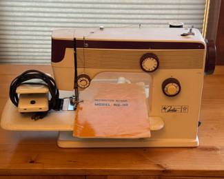 The Countess Model RS-98 sewing machine