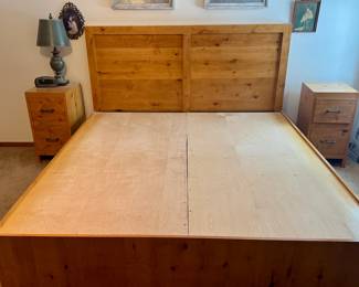 King size platform bed w/storage