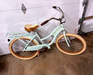 Huffy - Nel Lusso Bicycle
