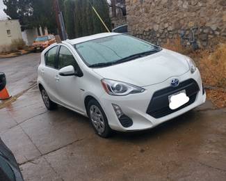 2016 Toyota Prius 44,000 miles