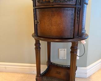 Louis XVI Style Mahogany and Leather Barrel Table