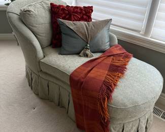 Cox Manufacturing Skirted Chaise Lounge