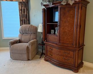 Thomasville Armoire Cabinet