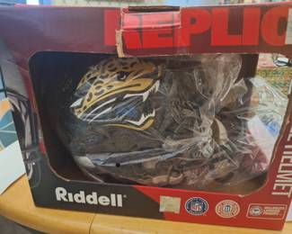 Vintage autographed full size helmet- vintage Jacksonville Jaguars- see next picture for list of autographs