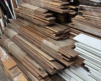 Tons of wood! Come and grab a huge pile all for one low price!