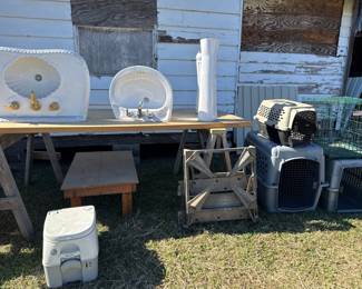 Tons of home fixtures available!