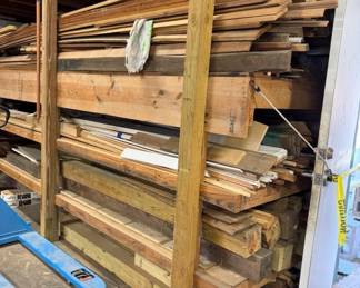 Tons of wood! Come and grab a huge pile all for one low price!