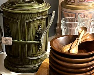 Vintage ice bucket and nice wooden bowls set of 7