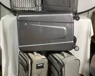 Roller Suitcases