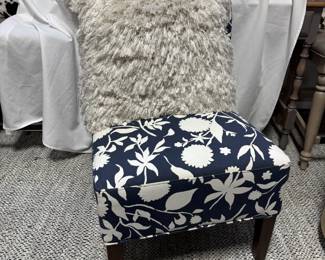 Scoop Back Navy Chair