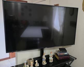 60" Roku Hisense TV