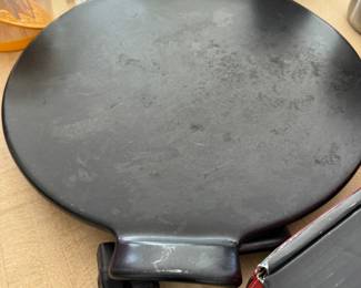 Emile Henry Round Pizza Stone