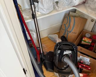 Miehle Vacuum Cleaner