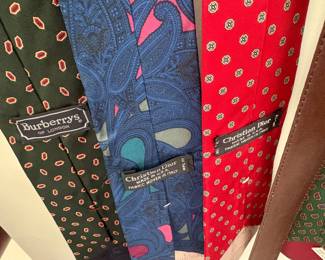 Burberry & Christian Dior 