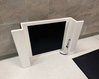 New Breed Dog Bath Small Dog Platform