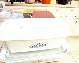 #100	Square Blue Corn Flower Baking Dish w/ Lid	 $20.00 
