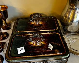 #118	Dual Silver Plated Casserole Pyrex w/ Lid	 $22.00 
