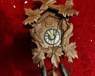 #81	German Cuckoo Clock w/weights and pendulum	 $75.00 
