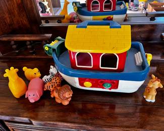 #43	Noah's Ark by Playwell w/some animals	 $20.00 
