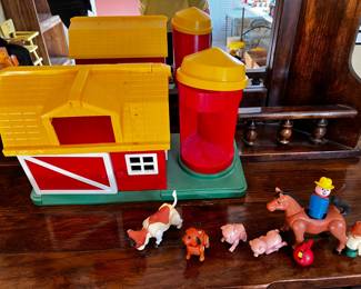 #38	Playmate 1981 Barn w/Silo and Animals	 $20.00 
