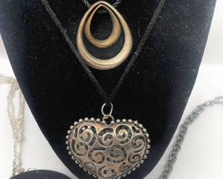 FASHION JEWELRY HEART NECKLACE