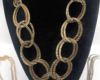 FASHION JEWELRY NECKLACES