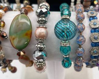 FASHION JEWELRY BEADED BRACELETS