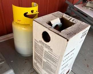 2 REFRIGERANT TANKS