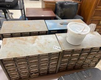 4 HARDWARE ORGANIZERS  CONTENTS