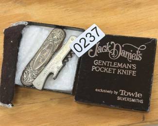 VINTAGE JACK DANIELS KNIFE AND BOTTLE OPENER