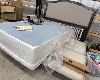 KING BED WITH FULL MATTRESS WITH REMOTE