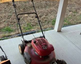 TORO SELF PROPELLED 20 PUSH MOWER