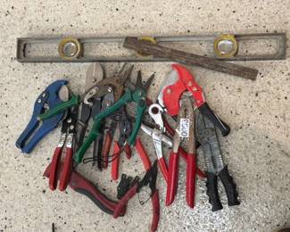 PIPE CUTTER , LEVEL , WIRE STRIPPERS , ETC