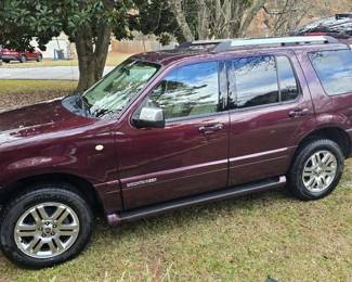 2007 Mercury Mountaineer, 2 wheel drive, new rebuilt transmission in 2020, approx 104k miles