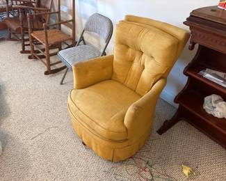 VINTAGE SWIVEL ROCKING CHAIR METAL FOLDING CHAIR