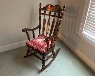 ROCKING CHAIR