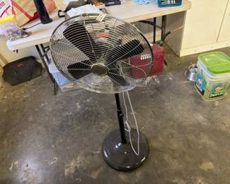 BETTER HOMES AND GARDEN FAN