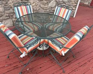 PATIO TABLE AND 4 CHAIRS
