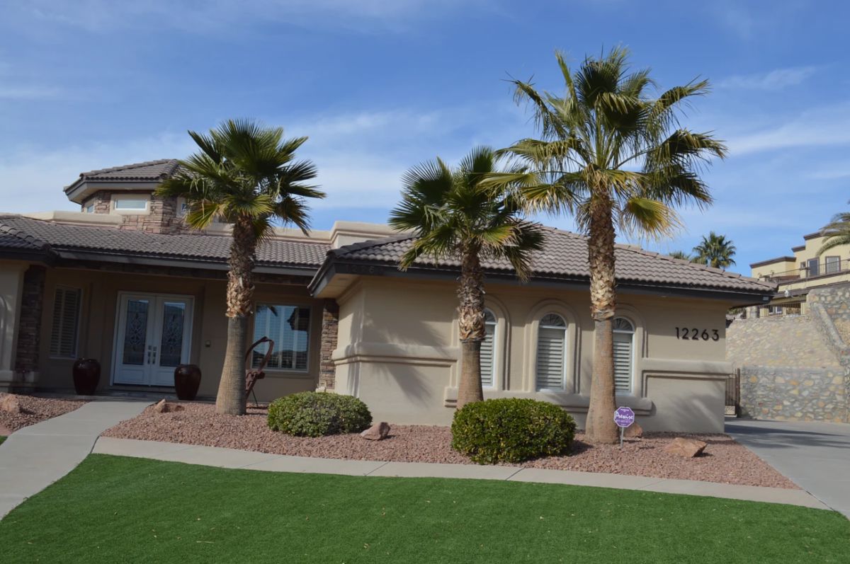 Large Home With Pool and Storage Room