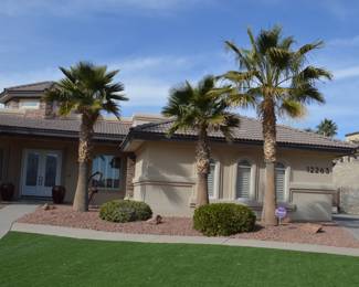 Large Home With Pool and Storage Room 